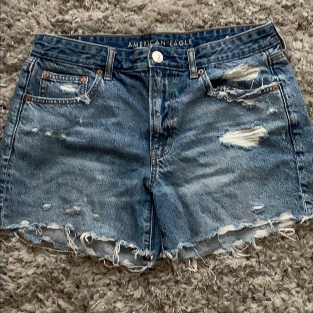 American Eagle Tomgirl Midi Shorts